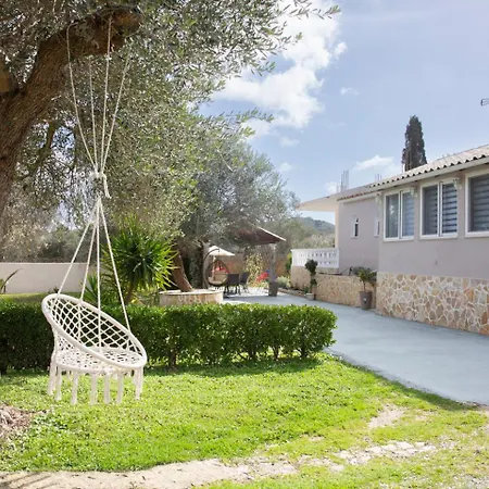 Gardiki Castle House * Halikounas