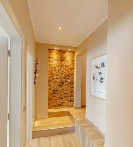 Gardiki Castle House * Halikounas