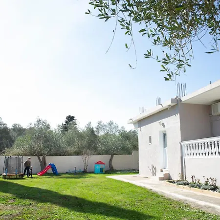 Gardiki Castle House Apartmán Halikounas